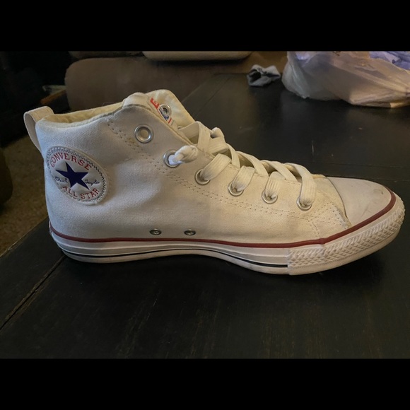 Women’s converse shoes - Picture 3 of 4
